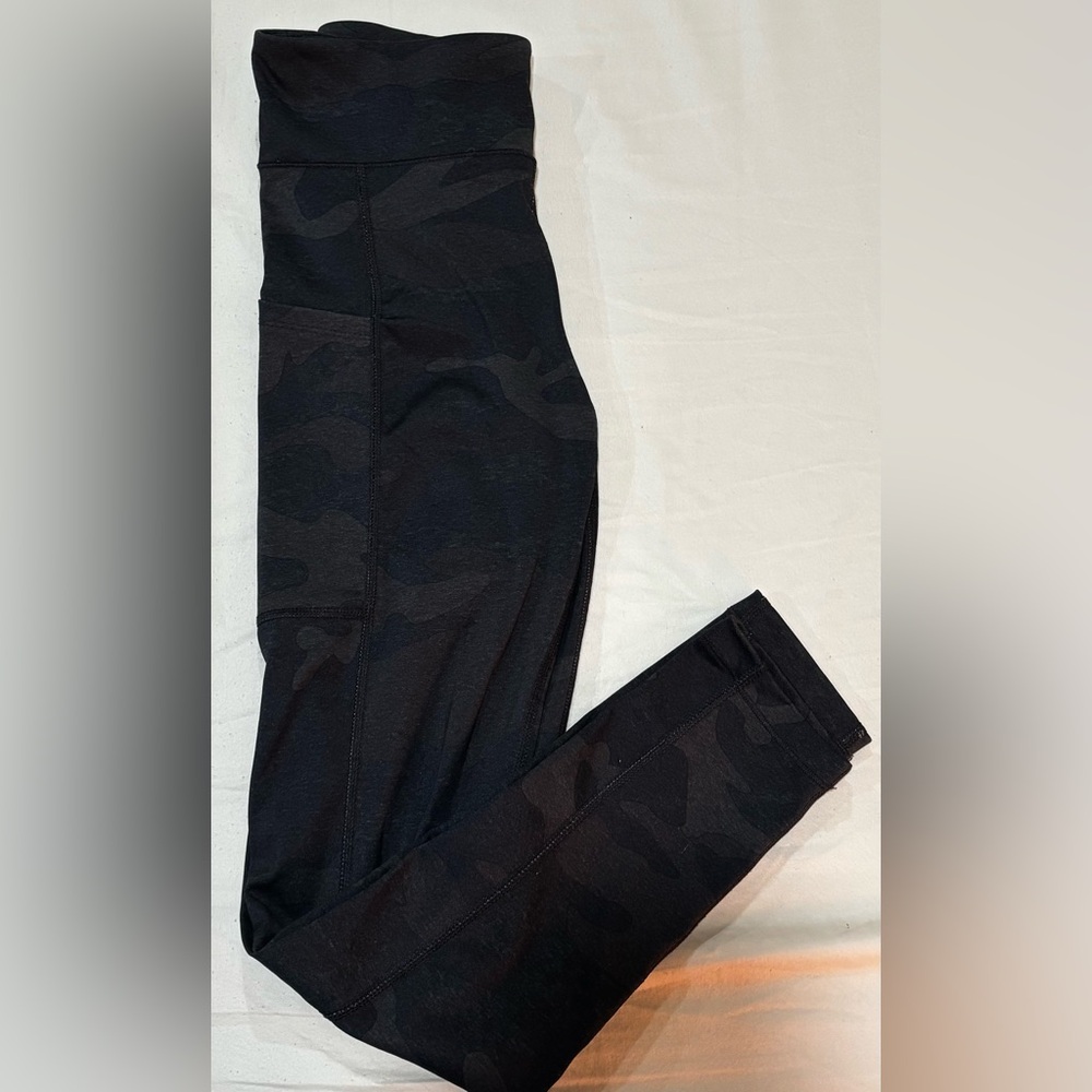 Aeropostale Black Camouflage Leggings